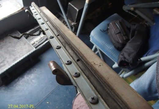 thumbs p4279170 atl31  porte evacutaion laterale g  bas de porte ok R