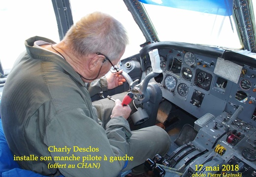 2018 05 18 CHAN-PL 6677 ATL31 Charly Desclos remise en place du manche pilote gauche