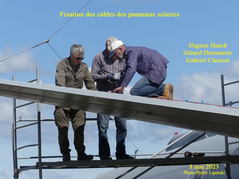 2023 05 08 CHAN-PL P1020073 Pose des cables des panneaux solaires H.Haack G.Clauzon G.Dereumetz.jpg