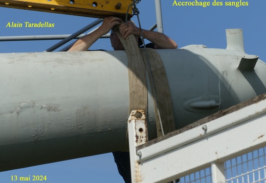 2024 05 13 CHAN-PL P1050520 Descente queue Mad Accrochage de sangle à la grue A.Tarradellas 