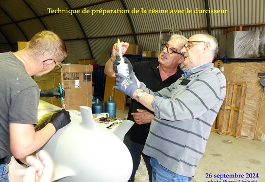 2024 09 26 CHAN-PL P1070181 Préparation Résine et durcisseur Angélo G.Dereumetz copie