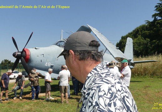 2026 05 27 CHAN-PL P1150334 L\'armée de l\'air et de l\'espace admirative